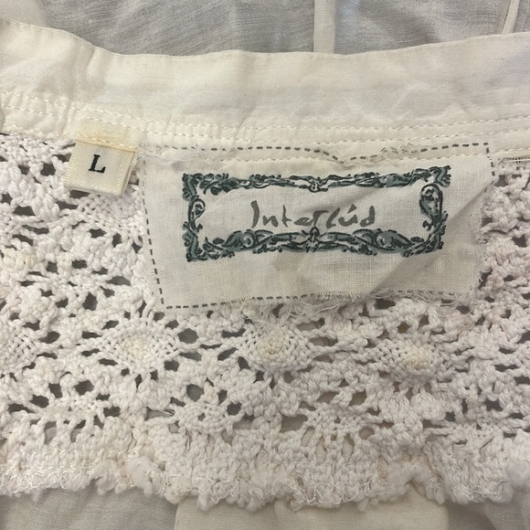 Interlúd Sleeveless Top Large White/ Off White Delicate Gently Worn Embroidery - Picture 7 of 8